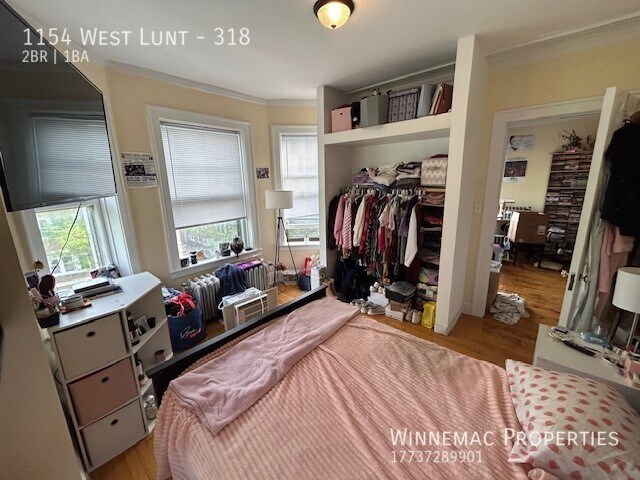 Building Photo - 1154 West Lunt-318