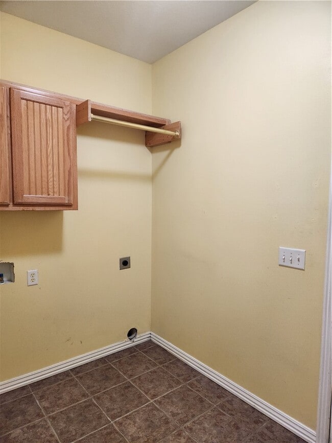 Building Photo - 4 Upwell Ln