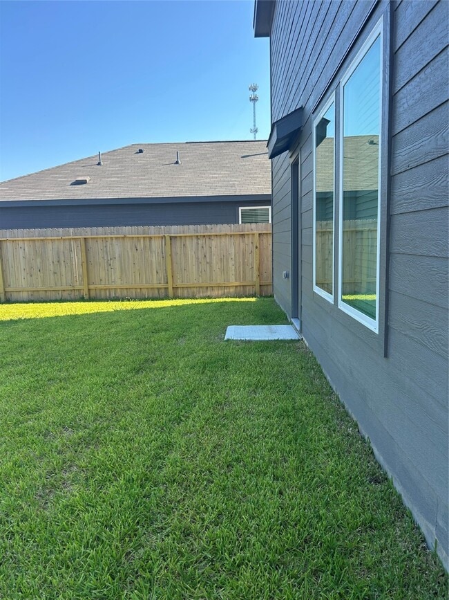 Building Photo - 31350 Black Cherry Holw Dr