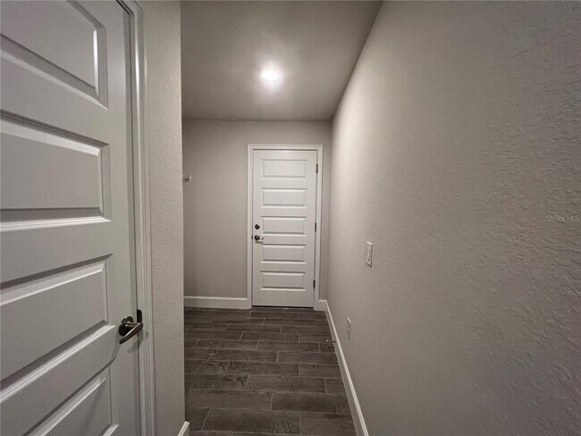 Building Photo - 27430 Deep Creek Blvd
