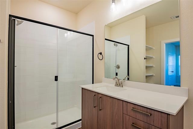Building Photo - 708 Blackland dr