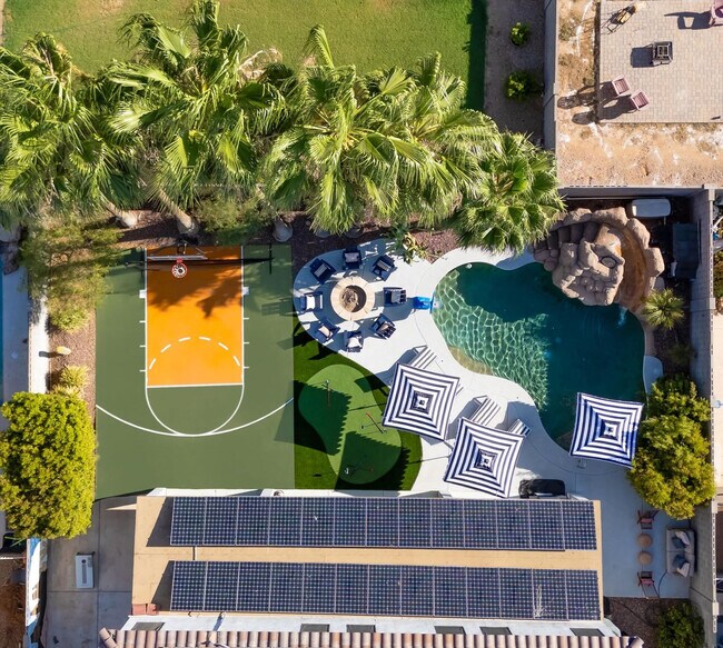 Building Photo - 10617 W Adela Dr.