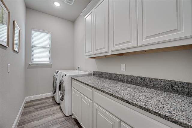 Building Photo - 1651 Sonnet Dr