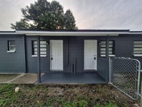 Building Photo - 1726 W Chestnut St