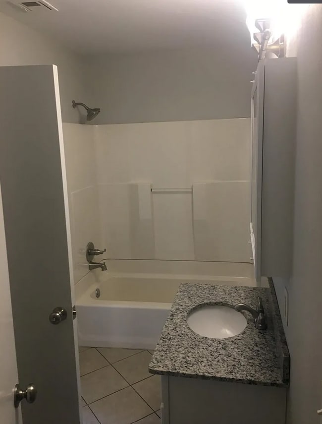 Primary Photo - 2 Bed/1 Bath House