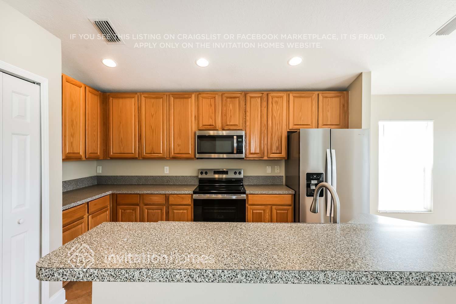 Building Photo - 22807 Hawk Hill Loop