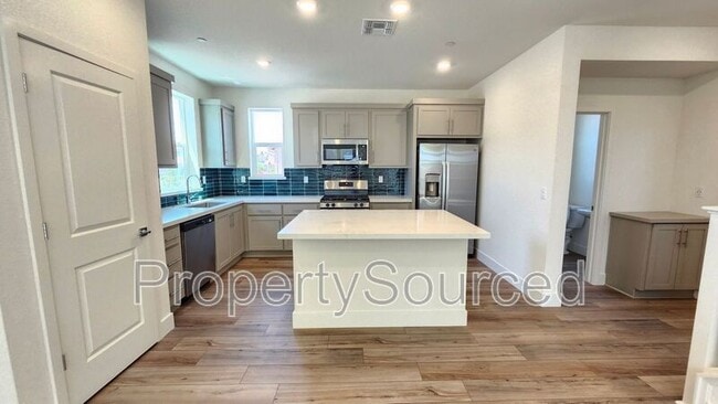 Building Photo - 17832 Reunion St