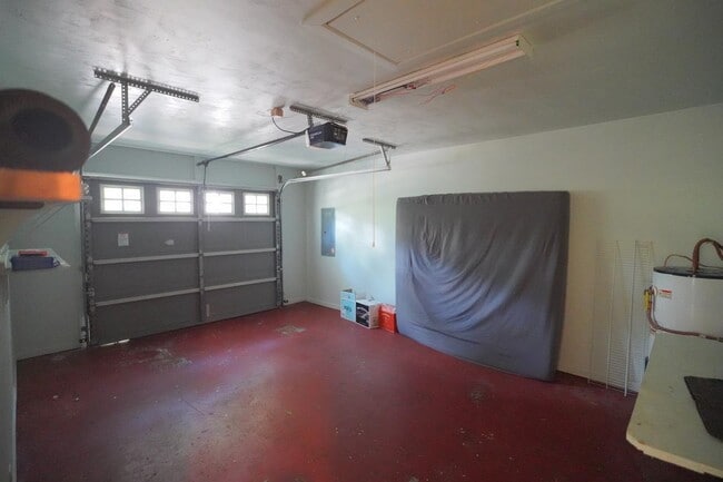 Building Photo - 4472 Bay Shore Cir