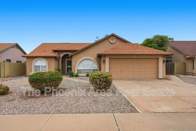 Building Photo - 4425 E Douglas Ave