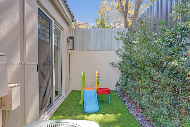 Building Photo - 20824 NE 37th Ave