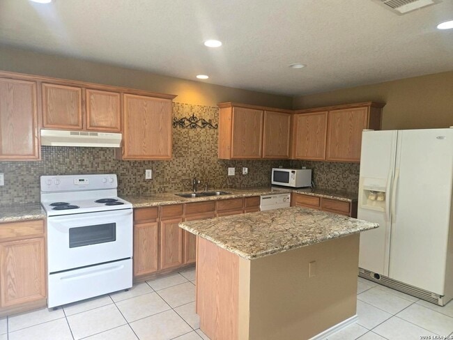 Building Photo - 6515 Kestrel Ln