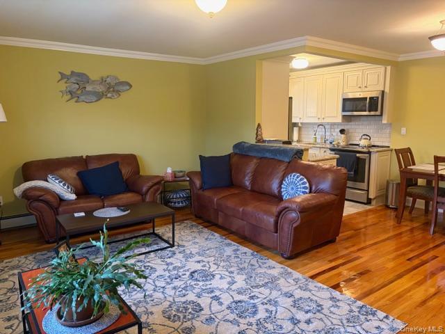 Building Photo - 6 Windermere Pl