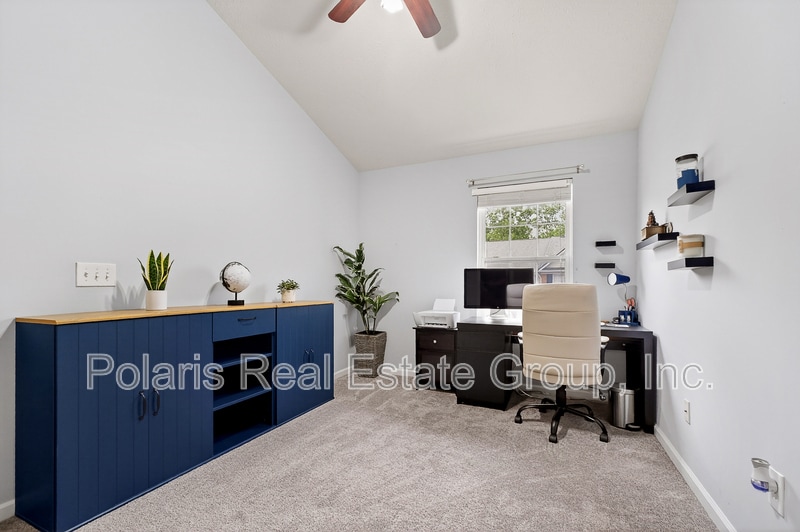 Building Photo - 9439 Tanhurst Dr