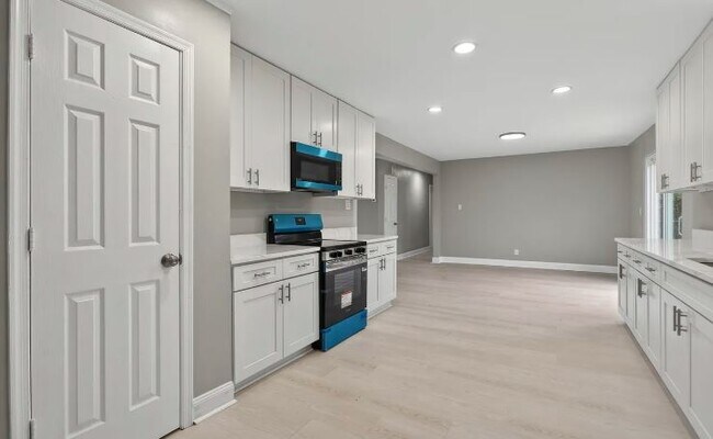 Building Photo - 416 Kellam Rd