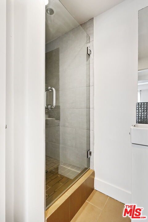 Building Photo - 7250 Franklin Ave