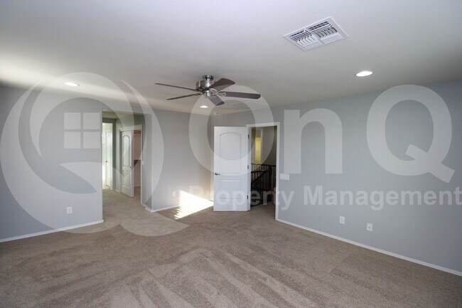 Building Photo - 3159 E Chisum Ln
