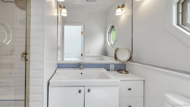 Building Photo - 9 Ocame Ave