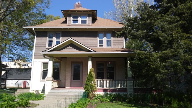 Front View of House - 2537 Pillsbury Ave S