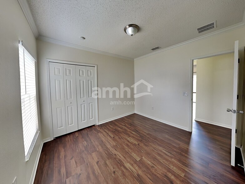 Building Photo - 306 Chiquita Ct