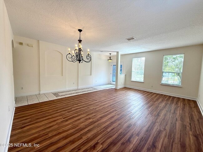 Building Photo - 2080 Trailing Pines Way