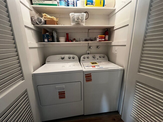 Building Photo - Available Now! 2-Bedroom, 2-Bath Condo in ...