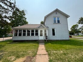 Building Photo - 539 Chippewa St