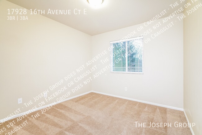 Building Photo - 17928 16th Ave Ct E