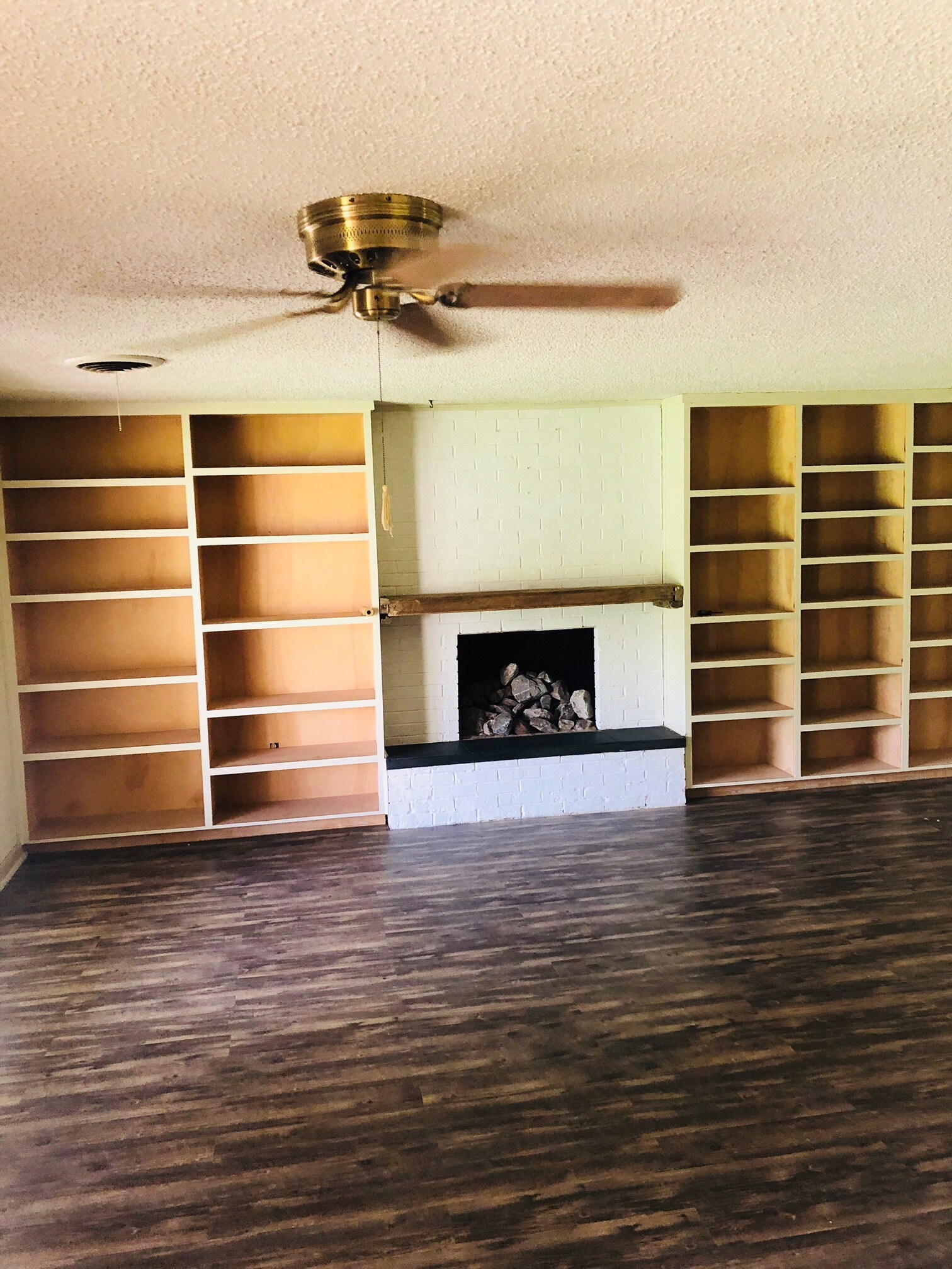 Living room - 9 NW 59th St