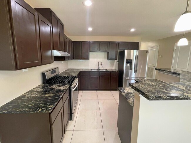 Building Photo - 5306 Hacienda Ln