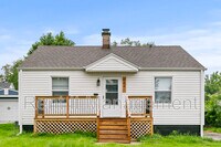 Building Photo - 4841 Pierce St