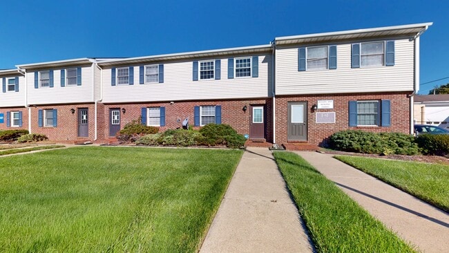 Primary Photo - 383 W North St