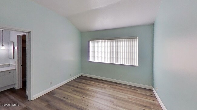 Building Photo - 652 Harper St