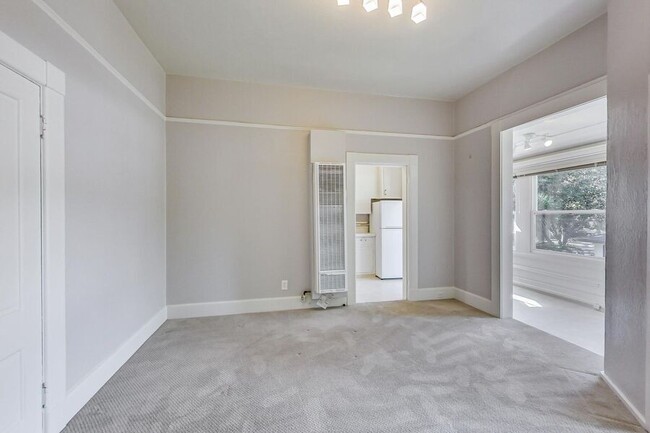 Building Photo - 159 Emerson St