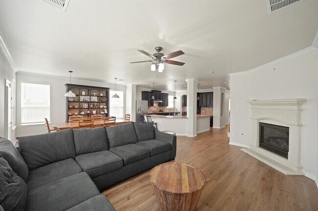 Building Photo - 20358 Mathis Landing Dr