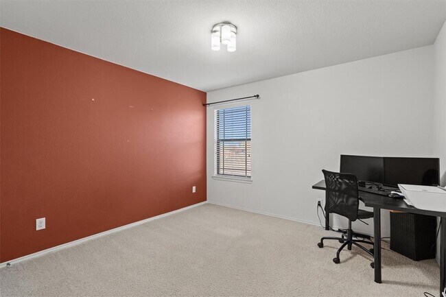 Building Photo - 12036 Pecangate Way