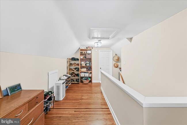 Building Photo - 4 S Chester Ave