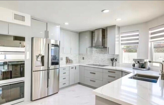 Building Photo - 14810 N 50th St