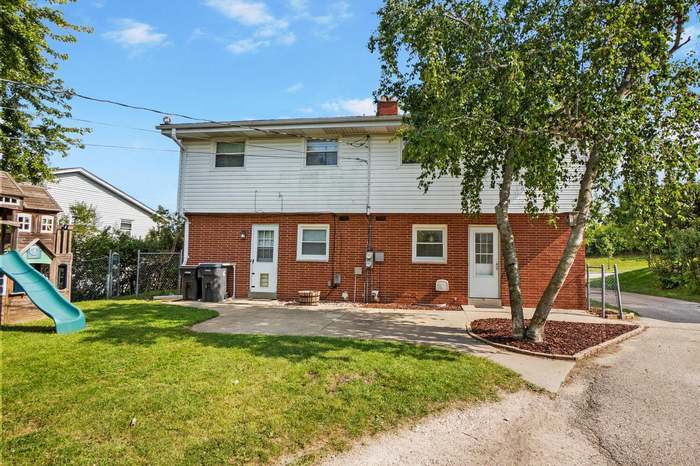 Building Photo - 1428 Josephine St