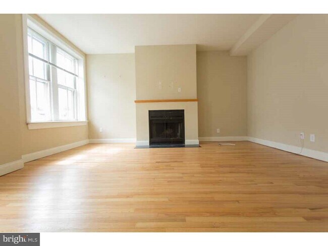 Building Photo - 1100 Spruce St