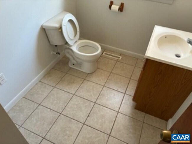 Building Photo - 8714No Norwood Rd