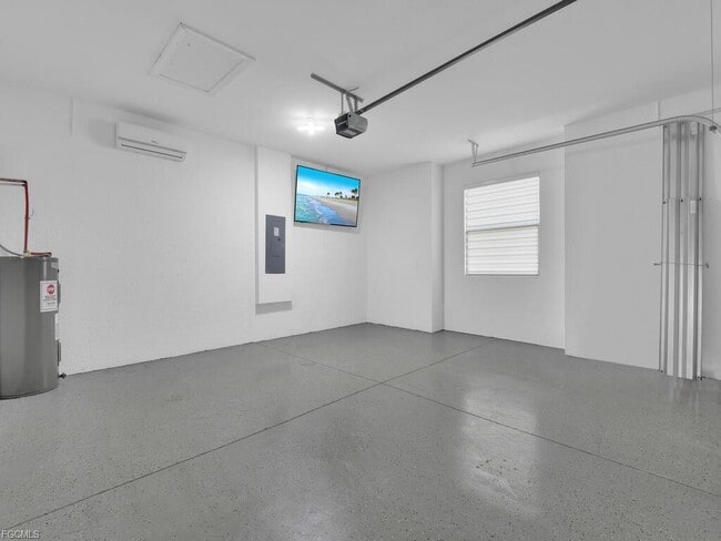 Building Photo - 4210 58th Ave NE