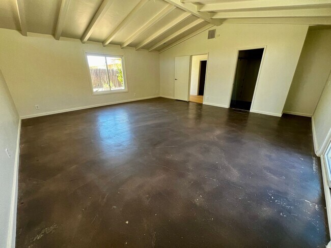 Building Photo - 56769 Joshua Dr