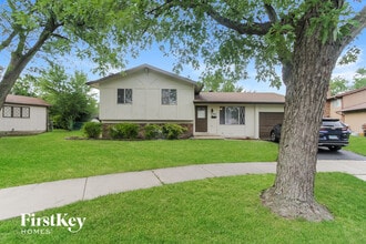 Building Photo - 5144 Oakwood Ct