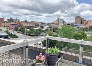 Building Photo - 1 br, 2 bath House - 110 Ottawa St Apt 3C