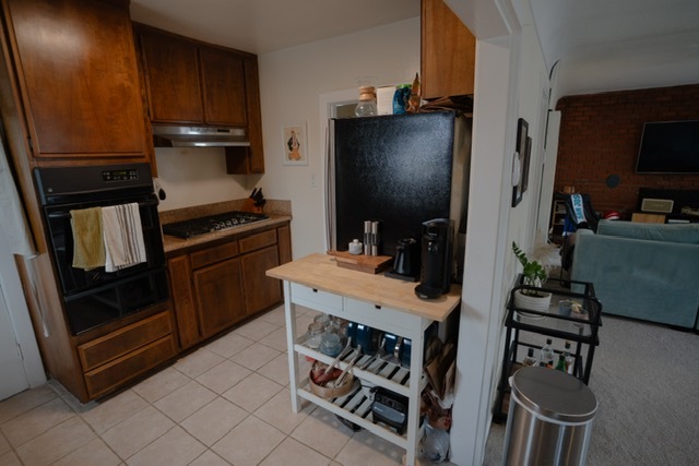 Kitchen - 1731 Harriman Ln