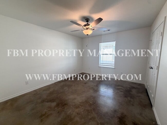 Building Photo - 112-114 East Camden Street - 114