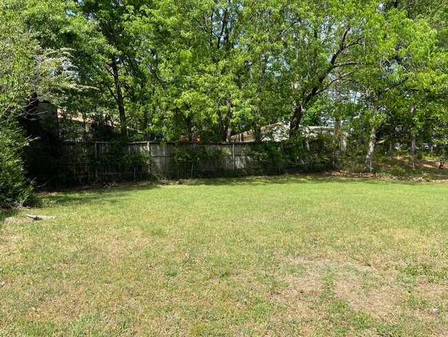 Building Photo - Adorable home in Southaven!