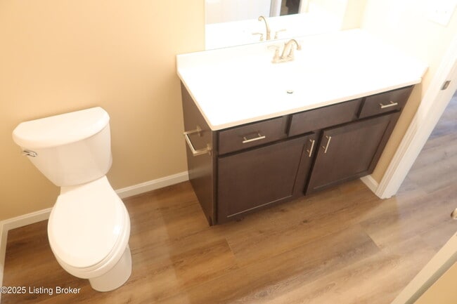 Building Photo - 112 Peonia Rd