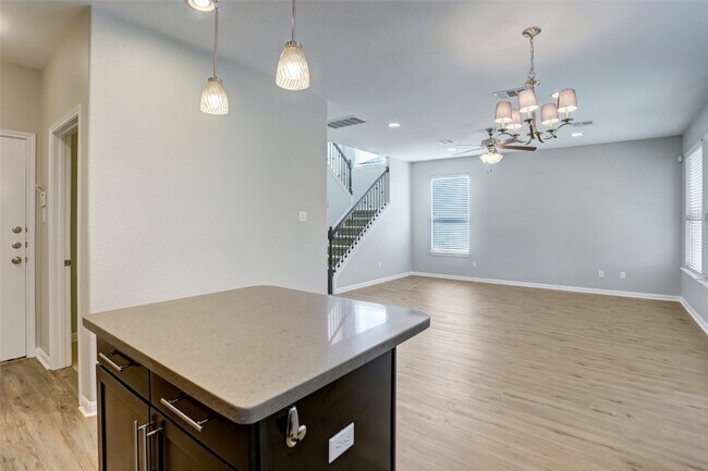 Building Photo - 12504 Ellen Ct