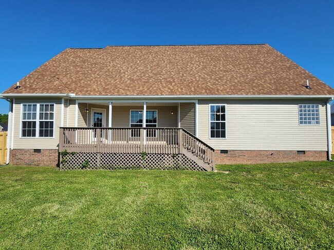 Building Photo - Your Next Home Sweet Home Awaits!